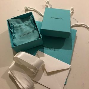 Tiffany & Co. Original Gift Box and Bag with Jewelry pouch and white Ribbon